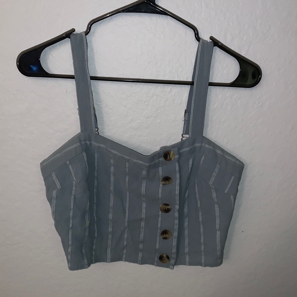crop top